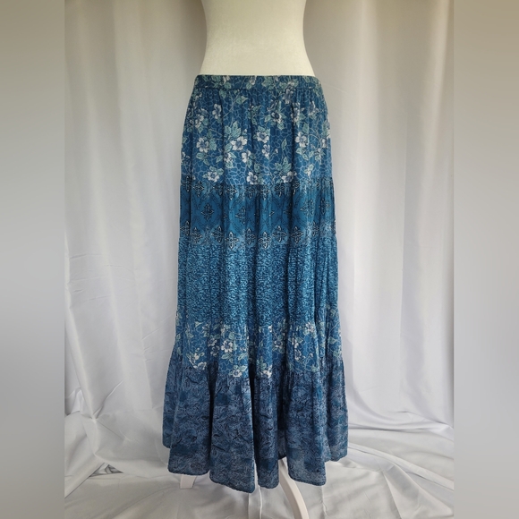 🌻NWOT Coldwater Creek Blue Floral Maxi Skirt size L - Picture 1 of 13